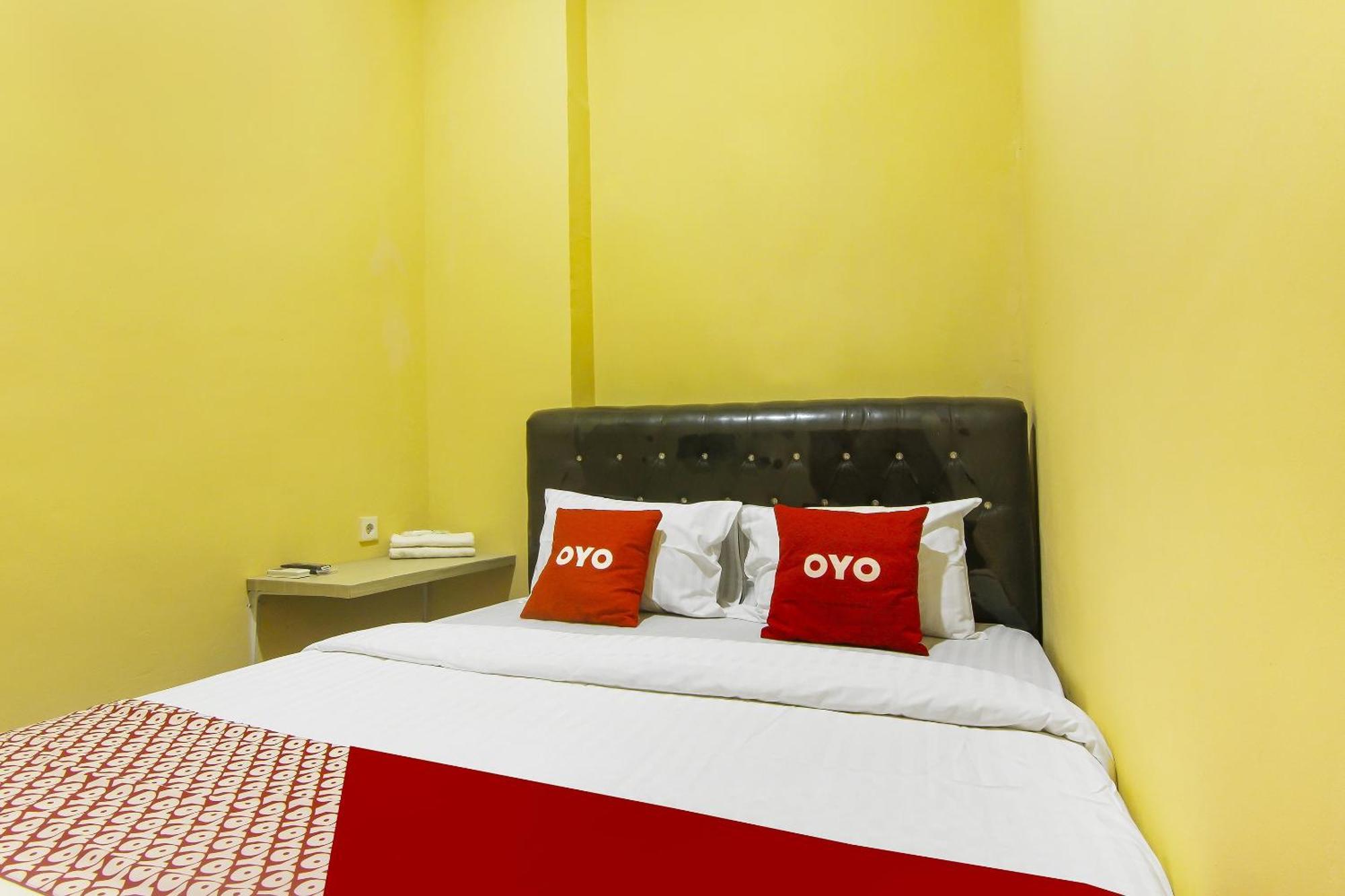 Oyo 90900 Pagi Sore Residence Padang  Exteriér fotografie
